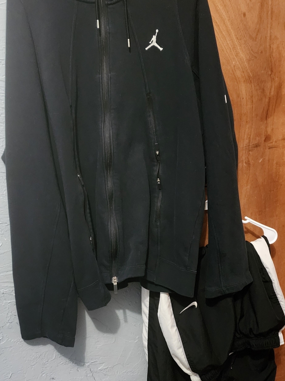 Nike Black Men's Full-Zip Windbreaker with White AIR Jordan Logo